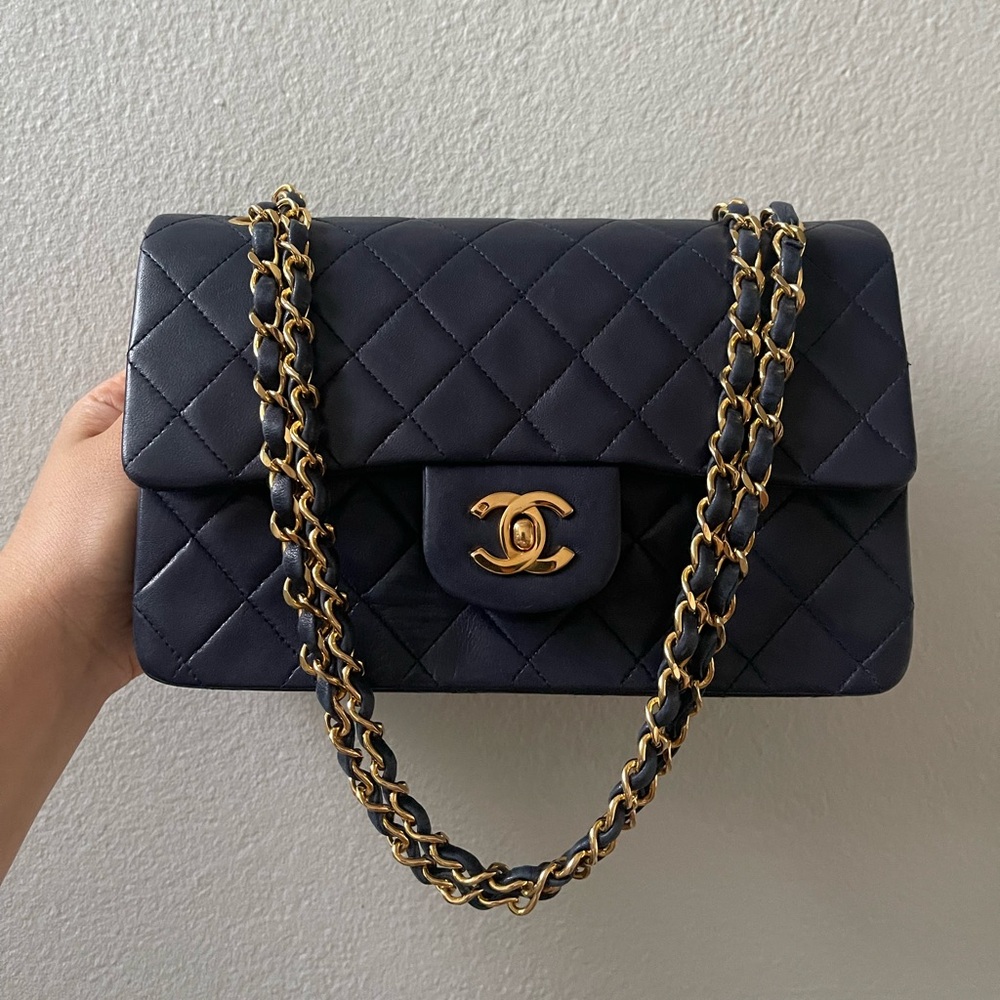 ❌SOLD❌Chanel Navy Diamond Quilted Classic Double Flap Bag with 24K GHW